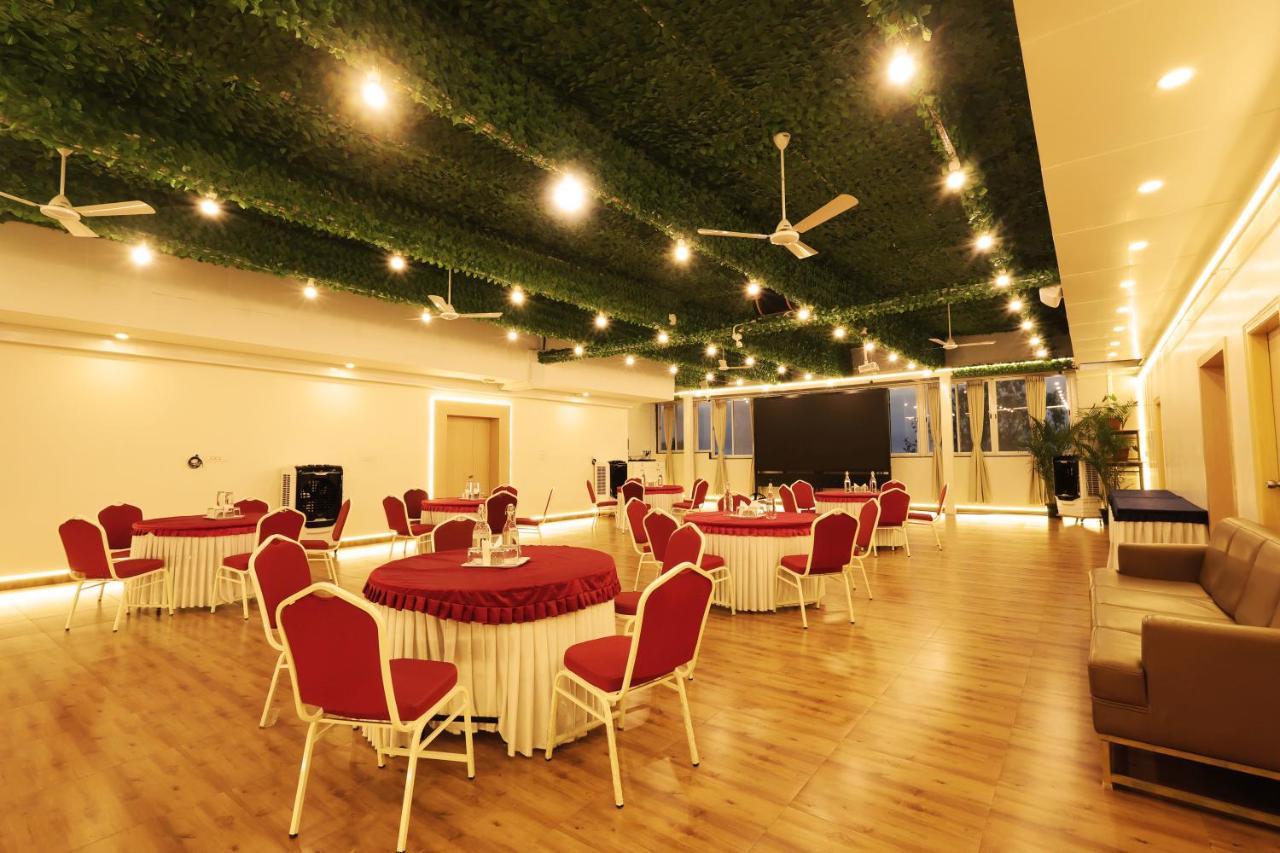 Grand Regency Rajajinagar, Iskcon Temple - Wtc Hotel Bengaluru Kültér fotó