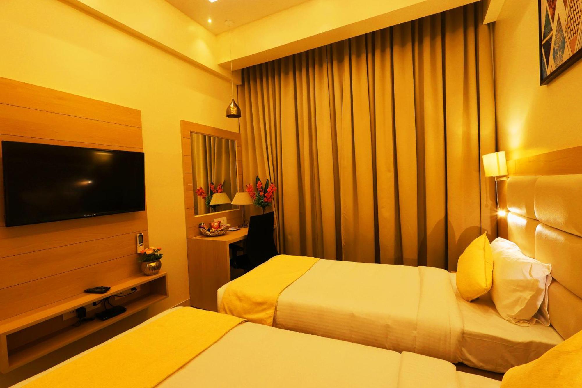 Grand Regency Rajajinagar, Iskcon Temple - Wtc Hotel Bengaluru Kültér fotó
