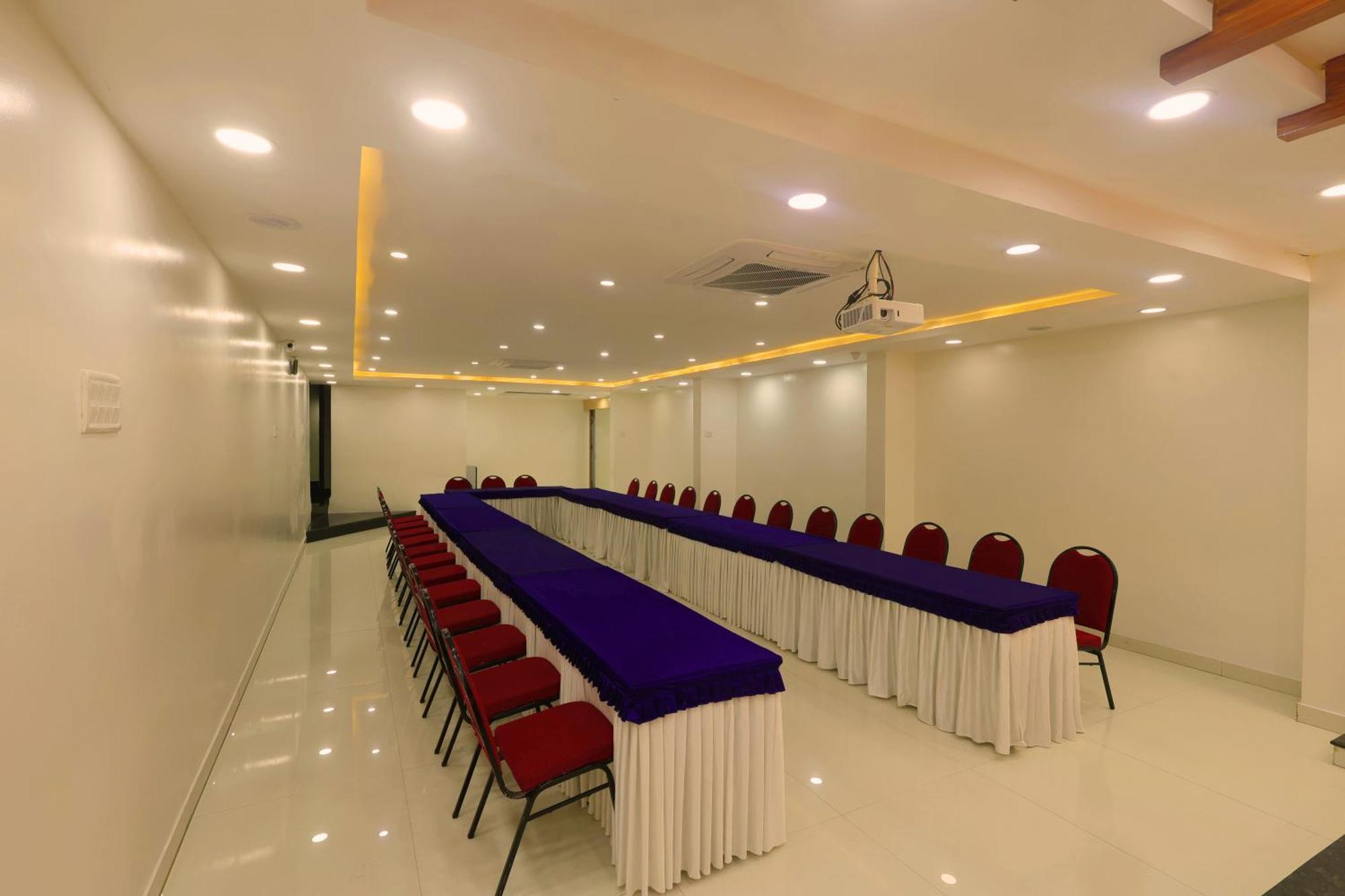 Grand Regency Rajajinagar, Iskcon Temple - Wtc Hotel Bengaluru Kültér fotó