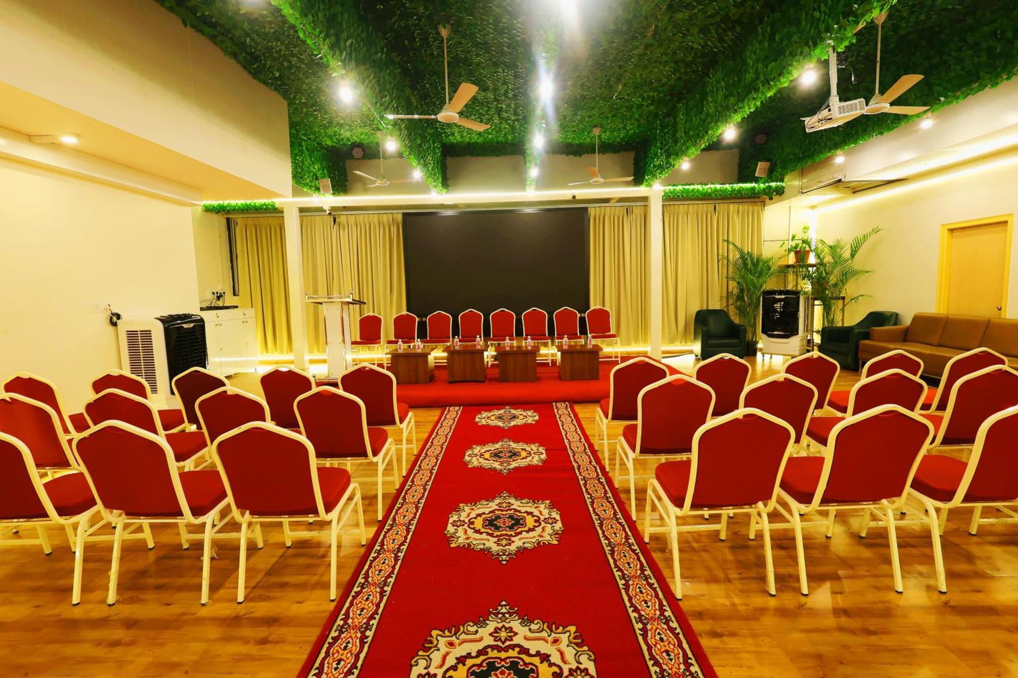 Grand Regency Rajajinagar, Iskcon Temple - Wtc Hotel Bengaluru Kültér fotó